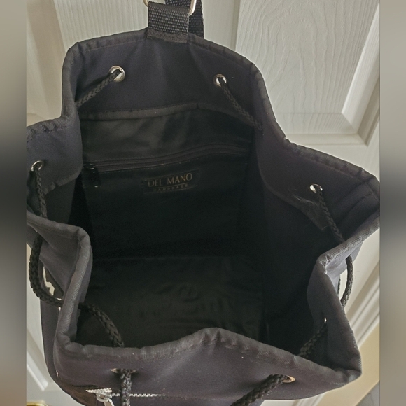 Del Mano Handbags Sport Backpack with Drawstring Closure - Picture 7 of 9